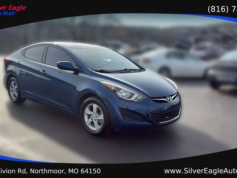 Used 2014 Hyundai Elantra SE FWD image 7