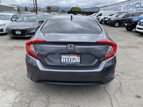 Used 2017 Honda Civic EX image 9