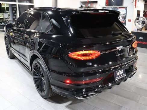 Used 2021 Bentley Bentayga Speed AWD/4WD image 18