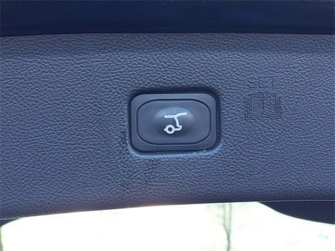 Certified 2024 Ford Edge ST-Line image 29