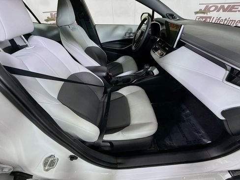 Certified 2025 Toyota Corolla XSE FWD image 29