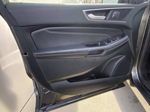 Used 2016 Ford Edge Titanium w/ Equipment Group 302A image 17