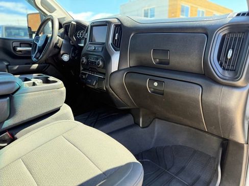 Used 2021 Chevrolet Silverado 2500 Custom w/ Custom Value Package AWD/4WD image 18