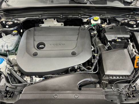 Used 2023 Volvo XC40 B5 Plus w/ Climate Package AWD/4WD image 48