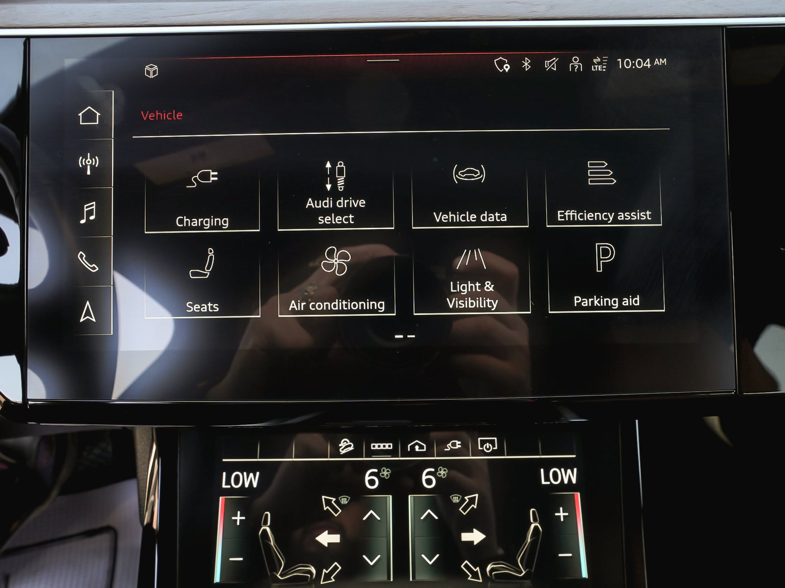 Used 2024 Audi Q8 e-tron Premium Plus AWD/4WD image 28