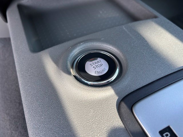 Used 2021 Nissan Frontier SV w/ Midnight Edition Floor Mats AWD/4WD image 23