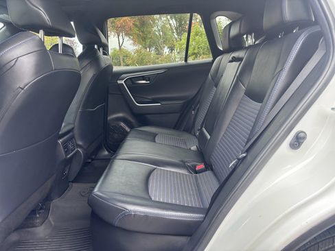 Used 2020 Toyota RAV4 XSE image 29
