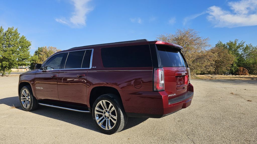 Used 2018 GMC Yukon XL SLE RWD image 4