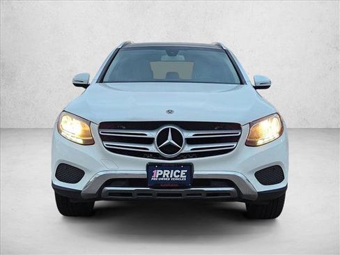 Used 2019 Mercedes-Benz GLC 300 image 2