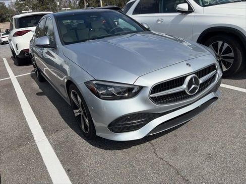 Used 2025 Mercedes-Benz C 300 Sedan image 3