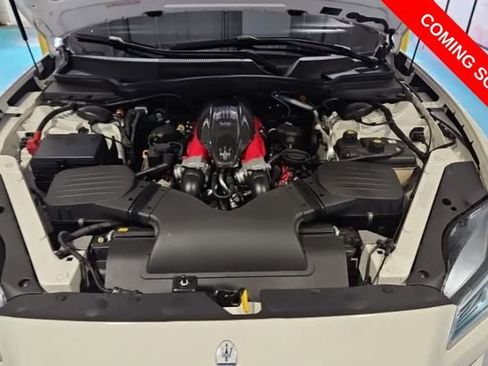 Used 2022 Maserati Quattroporte Trofeo RWD image 5