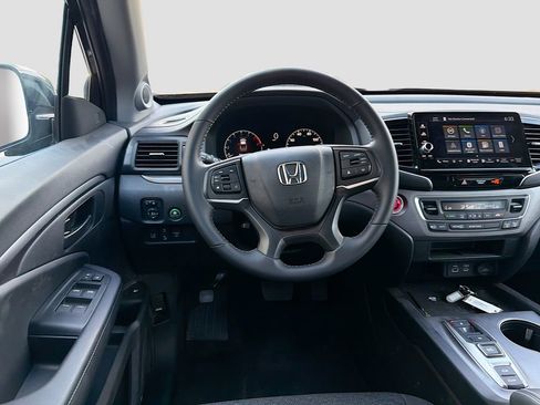 Used 2025 Honda Ridgeline Sport image 20