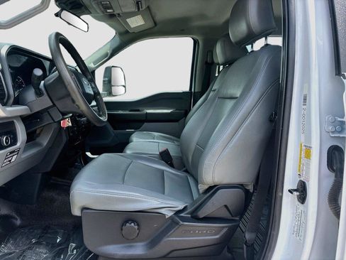 Used 2024 Ford F250 4x4 Crew Cab Super Duty image 18