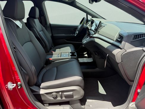 New 2026 Honda Odyssey Sport-L image 14
