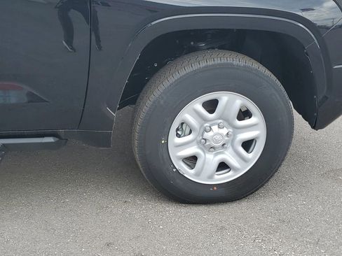 Used 2026 Toyota Tundra SR AWD/4WD image 5