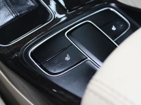 Used 2016 Kia Cadenza image 15