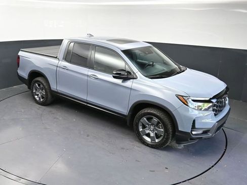 Used 2025 Honda Ridgeline TrailSport image 26