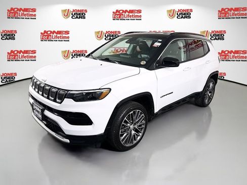 Used 2022 Jeep Compass Limited w/ Elite Group AWD/4WD image 13