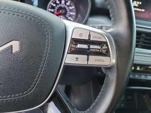 Used 2022 Kia Telluride S FWD image 26