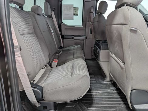 Used 2018 Ford F150 XLT w/ Equipment Group 302A Luxury AWD/4WD image 40
