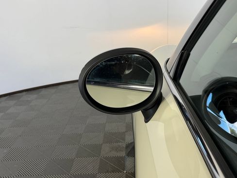 Used 2019 MINI Cooper 2-Door Hardtop image 21