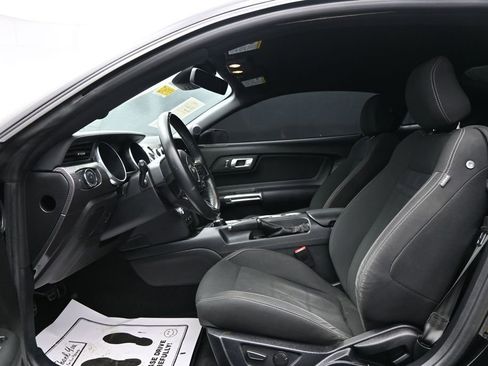Used 2022 Ford Mustang GT w/ GT Performance Package RWD image 9