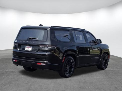 Used 2023 Jeep Grand Wagoneer Series III w/ Rear Seat Video Group 1 AWD/4WD image 4
