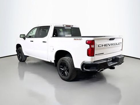 Used 2021 Chevrolet Silverado 1500 LT Trail Boss w/ Convenience Package II image 5