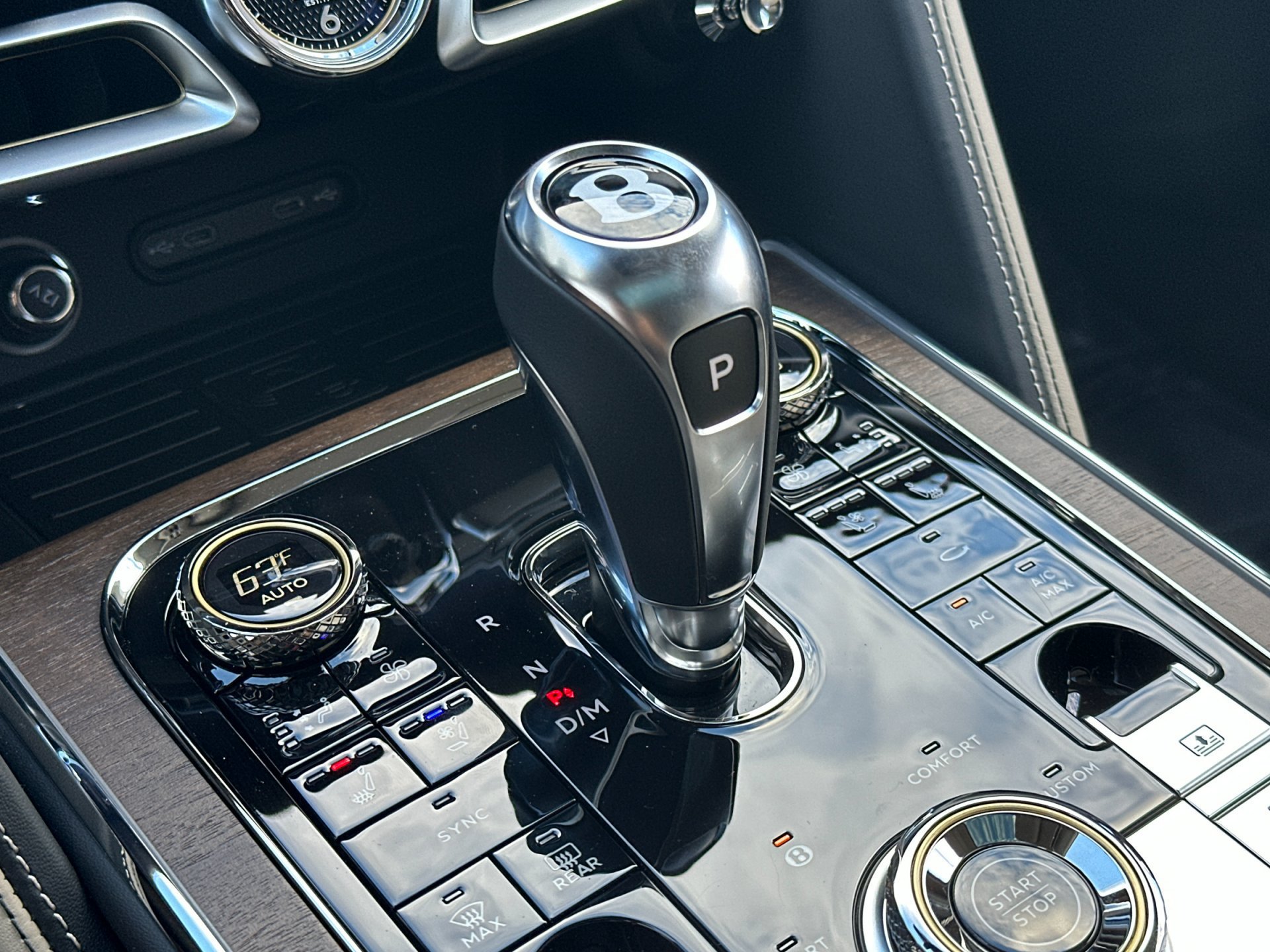 Used 2026 Bentley Flying Spur V8 AWD/4WD image 24