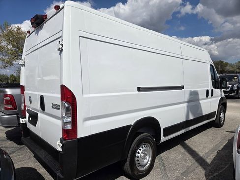 Used 2023 RAM ProMaster 3500 w/ Driver Convenience Group image 4