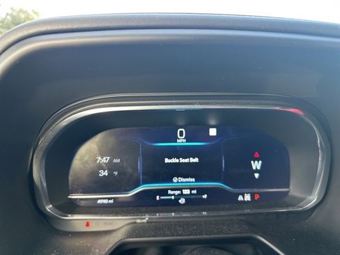 Used 2022 Chevrolet Suburban Z71 w/ Luxury Package image 11