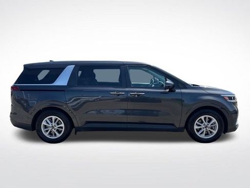 Used 2022 Kia Carnival LX FWD image 7
