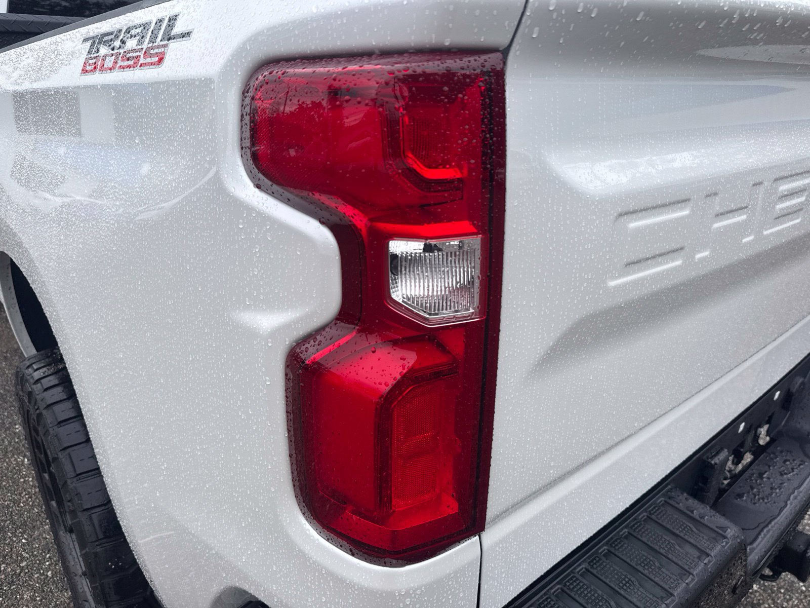 Used 2024 Chevrolet Silverado 1500 LT Trail Boss w/ LT Trail Boss Premium Package AWD/4WD image 11