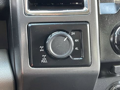 Used 2015 Ford F150 XLT w/ Equipment Group 302A Luxury AWD/4WD image 26