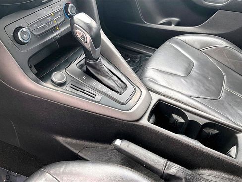 Used 2015 Ford Focus SE w/ Equipment Group 201A image 15