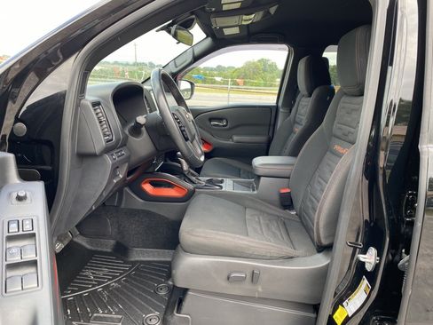 Used 2023 Nissan Frontier PRO-4X w/ Pro Convenience Package AWD/4WD image 9