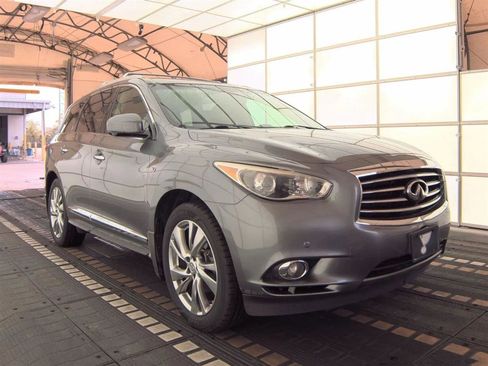 Used 2015 INFINITI QX60 AWD w/ Deluxe Touring Package image 4