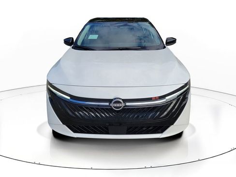 New 2026 Nissan Sentra SR FWD image 2