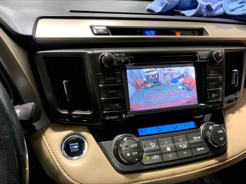 Used 2015 Toyota RAV4 Limited image 26