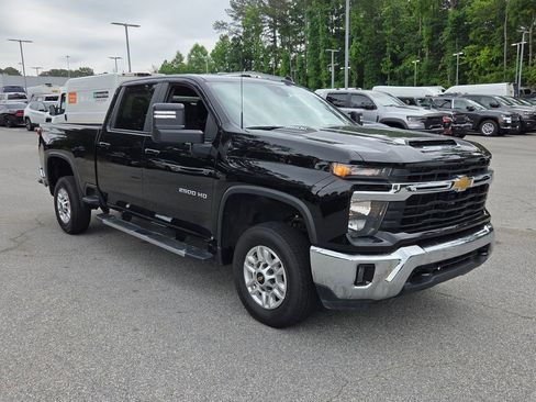 Used 2025 Chevrolet Silverado 2500 LT w/ Convenience Package AWD/4WD image 1