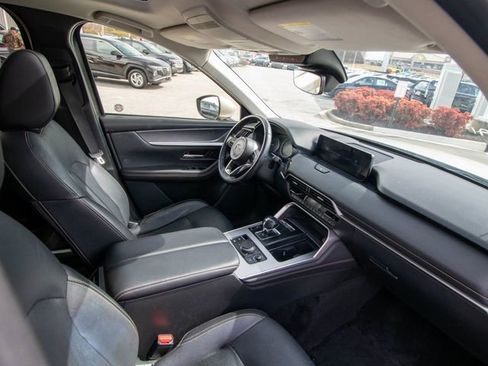 Used 2024 MAZDA CX-90 3.3 Turbo w/ Preferred Plus image 15