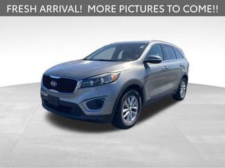 Used 2017 Kia Sorento AWD w/ LX Convenience Package 360° Tour