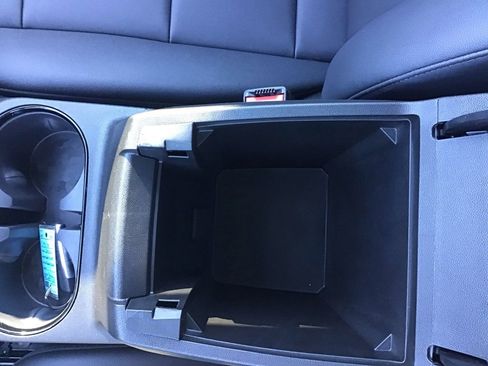 Used 2024 Chevrolet Colorado Trail Boss w/ Advanced Trailering Package image 39