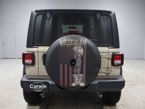 Used 2022 Jeep Wrangler Sport image 3