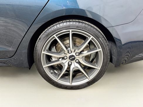 Used 2025 Genesis G70 2.5T image 29