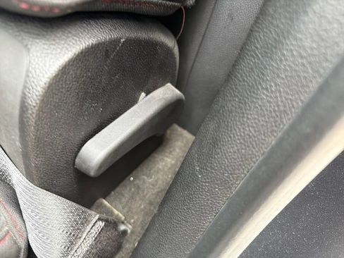 Used 2016 GMC Canyon SLE w/ All Terrain Package image 20