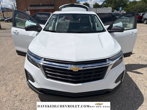 Used 2022 Chevrolet Equinox LS w/ LS Convenience Package FWD image 24