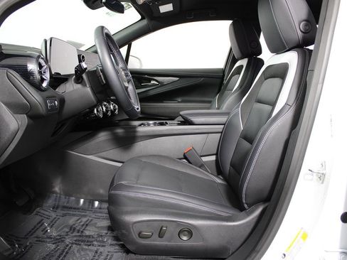 Used 2024 Chevrolet Blazer EV LT image 8