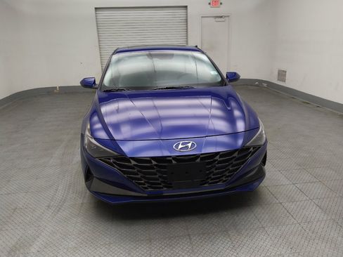Used 2023 Hyundai Elantra Limited w/ Preferred Accessory Package FWD image 14
