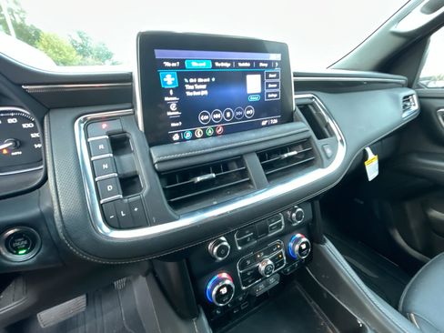 Used 2021 GMC Yukon XL AT4 w/ AT4 Premium Package image 25